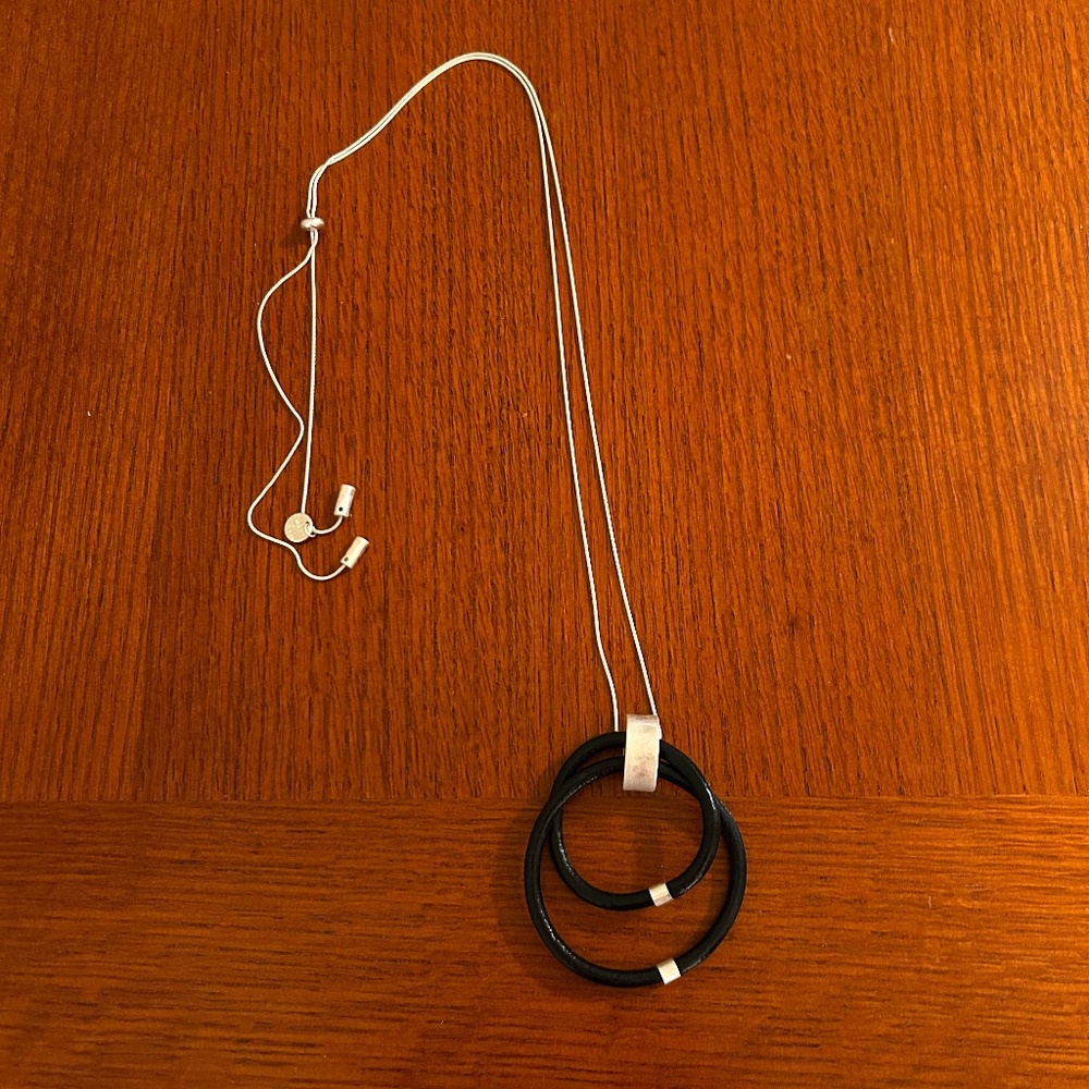 Sweet Lola Women's Silver Plated Adjustable Chain‎ with Black Leather Pendants